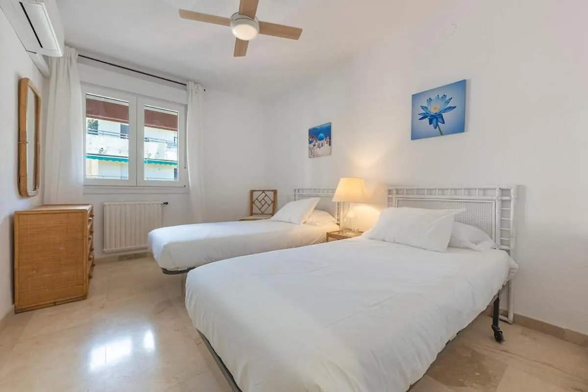 アパート マルベーリャWonderful Flat With Privateterrace And Poolアパートメント